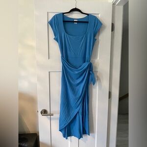 Aritzia | Wilfred Saturn Midi Dress